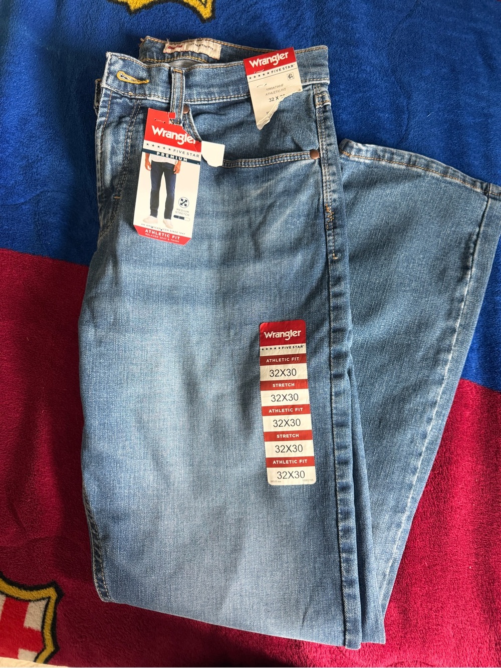 Wrangler Straight Leg Jeans in Light Blue Denim